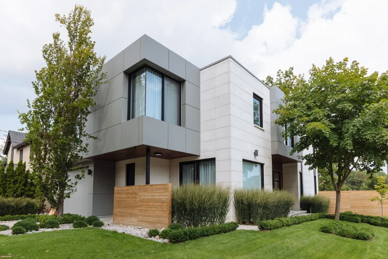 Bayview Residence, CAN